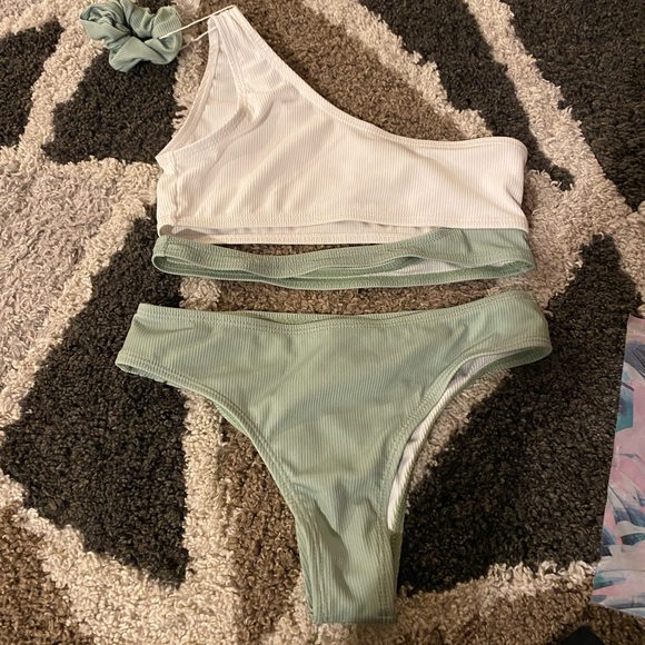 Coach purse - Picture 2 of 7